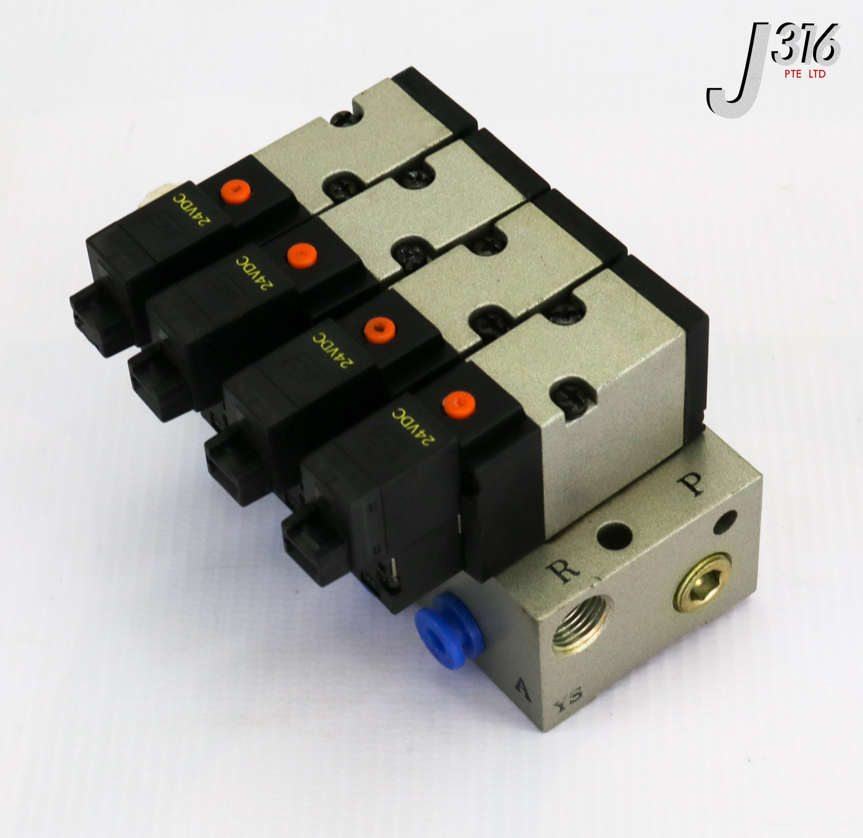 17412 SMC SOLENOID VALVE 4 SLOTS ASSY VJ514MY – J316Gallery